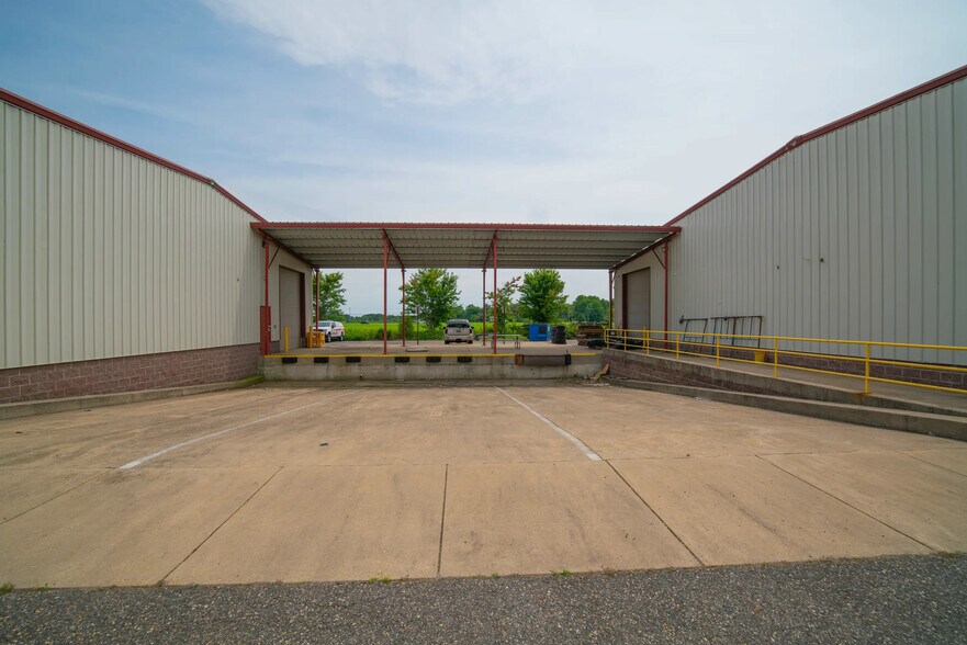 More Photos Of 155 Schooner Ln, Prince Frederick Warehouse For Lease