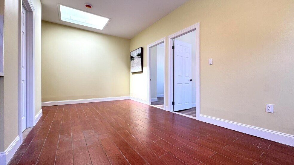 More Photos Of 121-20 Liberty Ave, South Richmond Hill Storefront Retail Residential For Sale