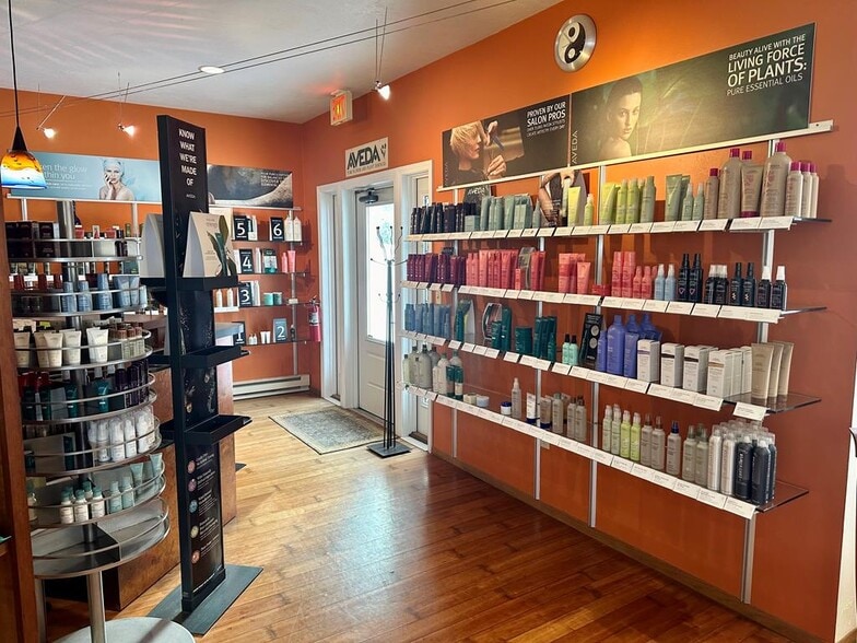 More Photos Of 7828 Highway 42, Egg Harbor Storefront For Sale