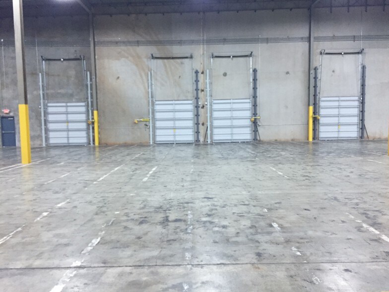More Photos Of 539 Tribal Rd, Blacksburg Warehouse For Lease