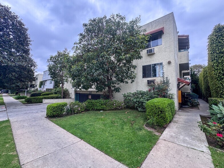 More Photos Of 2619 S Sepulveda Blvd, Los Angeles Apartments For Sale