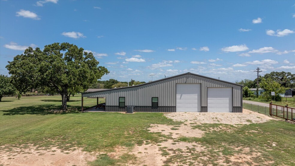 More Photos Of 7703 Prairie Creek Ln, Tolar Contractor Storage Yard For Sale
