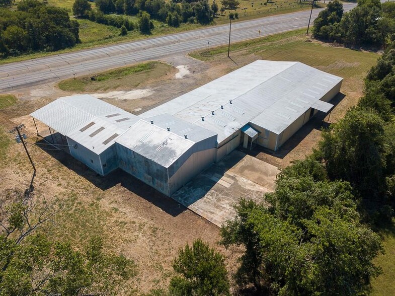 More Photos Of 3554 S Robinson Dr, Robinson Warehouse For Sale