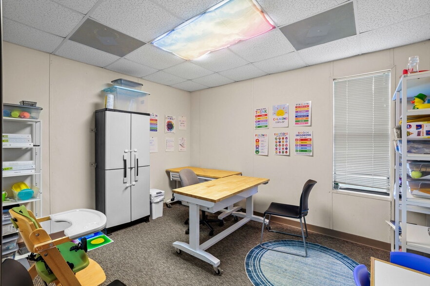 More Photos Of 310 Terrell Rd, Franklin Office For Sale