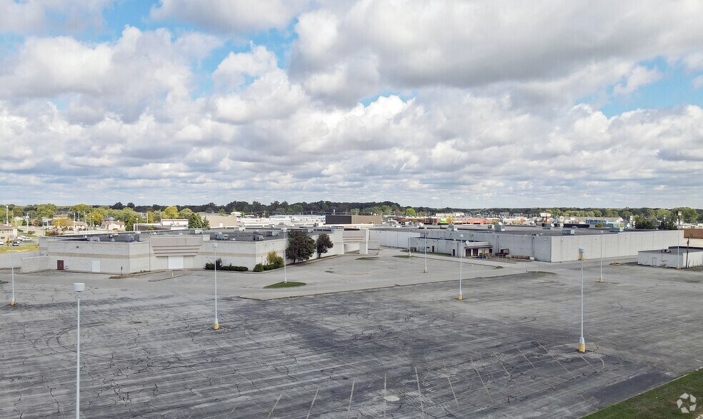 More Photos Of 1127 N Baldwin Ave, Marion Unknown For Lease