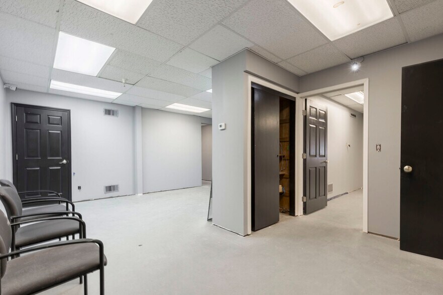 More Photos Of 1311 Bernheim Ln, Louisville Industrial For Sale