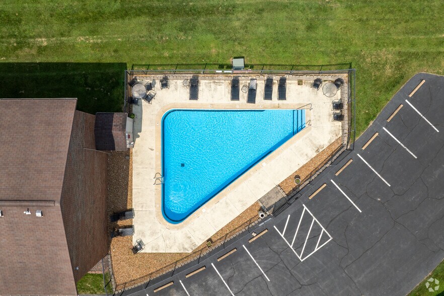 More Photos Of 1151 Roger Ave, Swansea Apartments For Sale