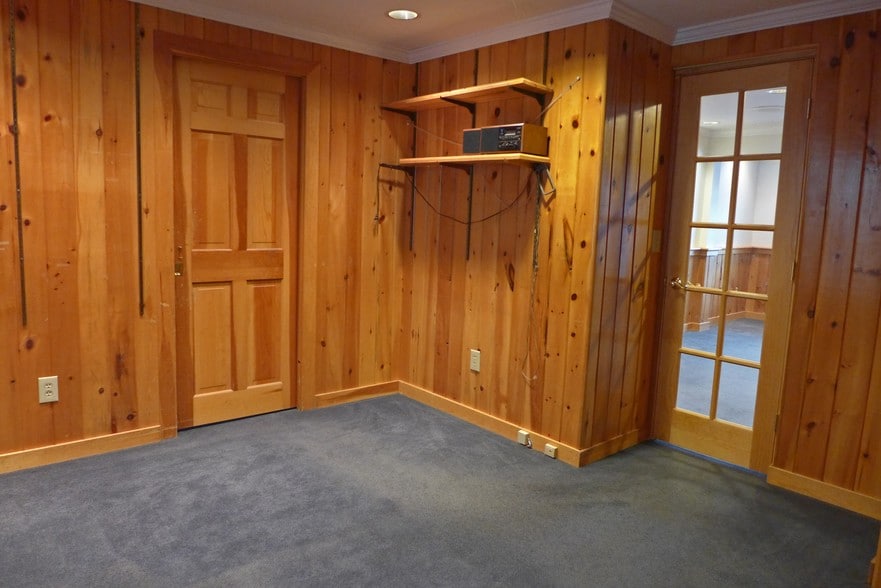 More Photos Of 940 Danbury Rd, Georgetown Office For Lease