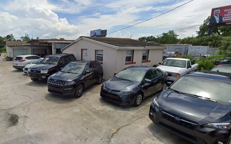 More Photos Of 3720 Old Winter Garden Rd, Orlando Auto Repair For Sale