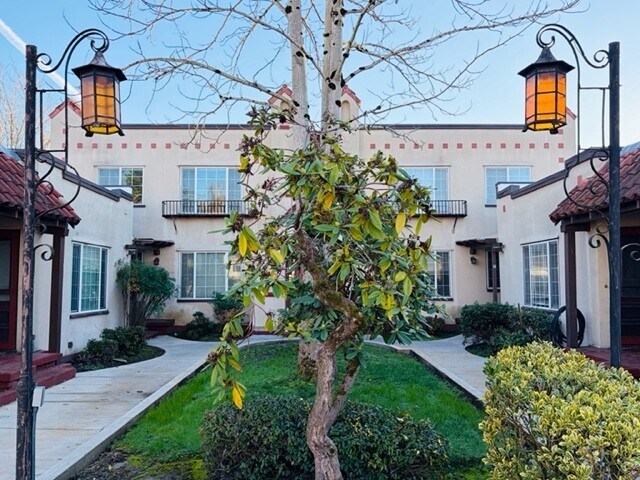 More Photos Of 2010 SE Sherman St, Portland Apartments For Sale