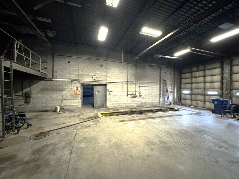 More Photos Of 200 Military Rd, Buffalo Warehouse For Sale