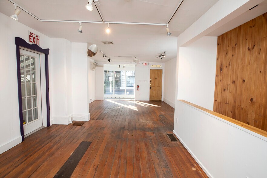 More Photos Of 128 S Main St, New Hope Storefront Retail Office For Sale