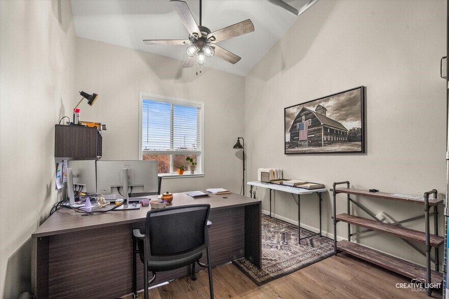 More Photos Of 3711 W Algonquin Rd, Algonquin Flex For Sale