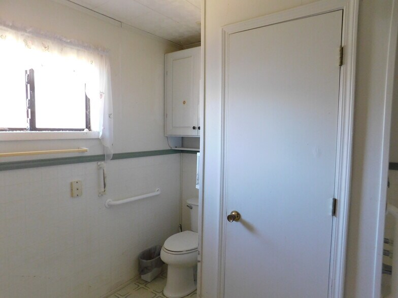 More Photos Of 7047 Kiln Delisle Rd, Pass Christian Daycare Center For Sale