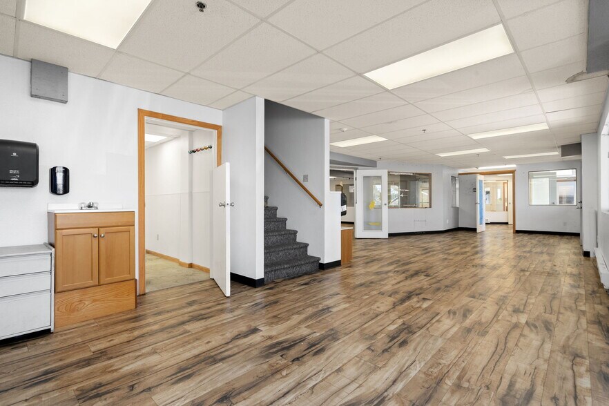 More Photos Of 5800 W 18th St, Greeley Research And Development For Lease