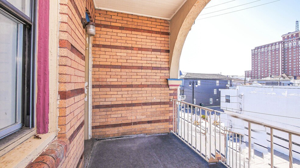 More Photos Of 101 S Texas Ave, Atlantic City Storefront Retail Residential For Sale