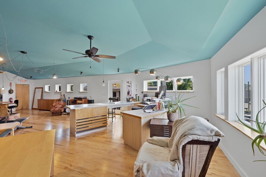 More Photos Of 2606 Westwood Dr, Nashville Light Distribution For Sale