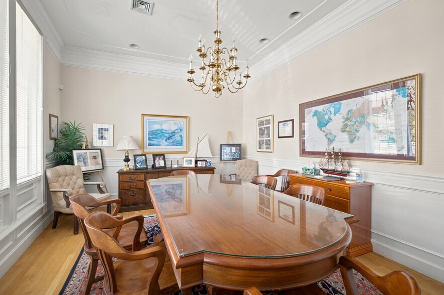 More Photos Of 25 Crescent St, Brockton Office For Sale