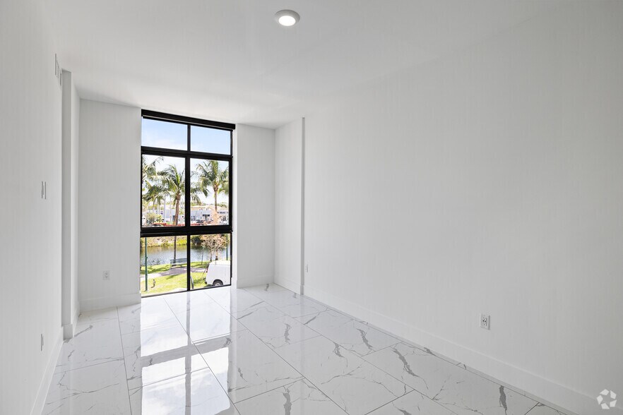 More Photos Of 1 Curtiss Pky, Miami Springs Apartments For Sale