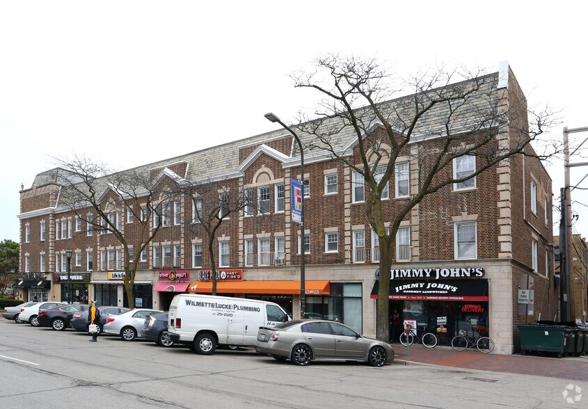 More Photos Of 720 Clark St, Evanston Apartments For Lease