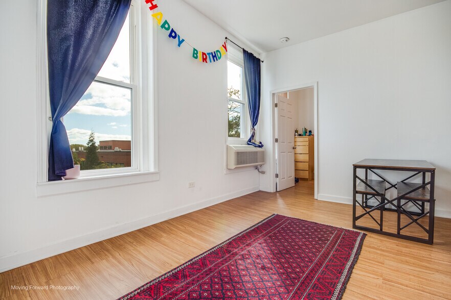 More Photos Of 1900 S Throop St, Chicago Apartments For Sale