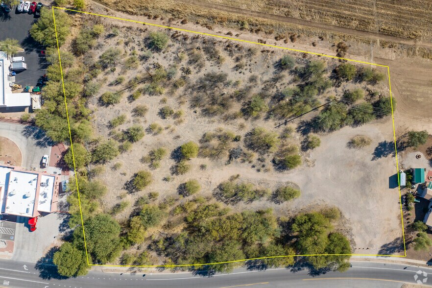 More Photos Of 1333 S Abrego Dr, Green Valley Land For Lease