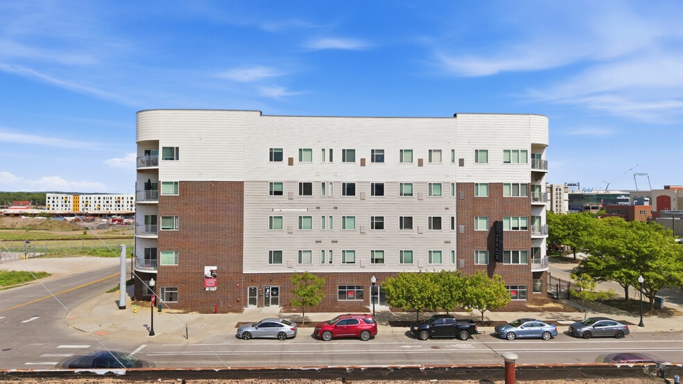 More Photos Of 1015 N 16th St, Omaha Apartments For Sale