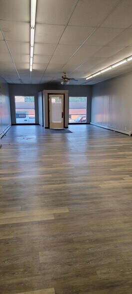 More Photos Of 305 Erie Ave, Saint Marys Office For Lease