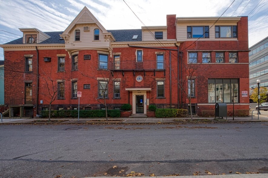 More Photos Of 201 S Craig St, Pittsburgh Office Residential For Lease