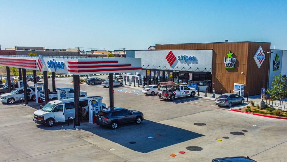 Primary Photo Of E Expressway 83 & Bryan Rd, Mission Convenience Store For Sale