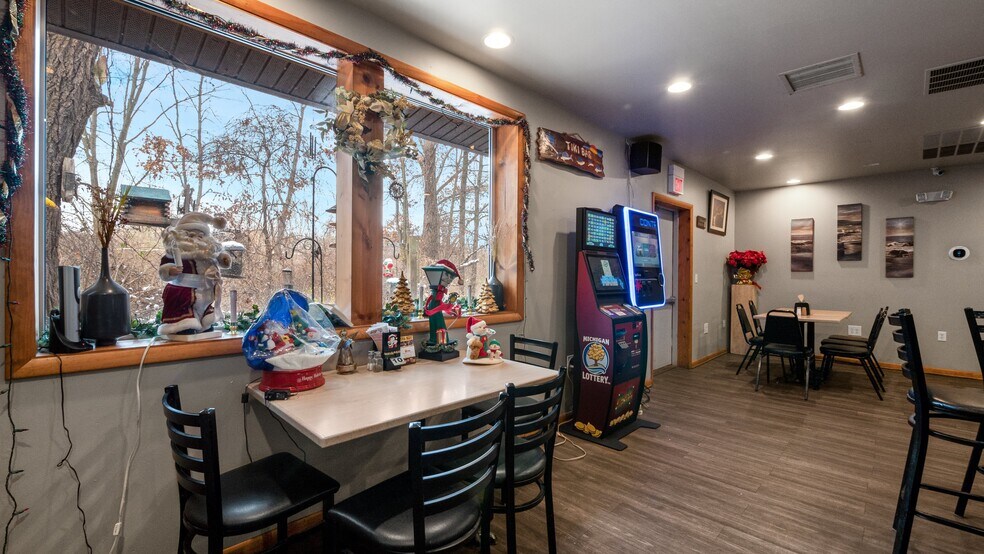 More Photos Of 12227-12229 Seymour Rd, Grass Lake Restaurant For Sale