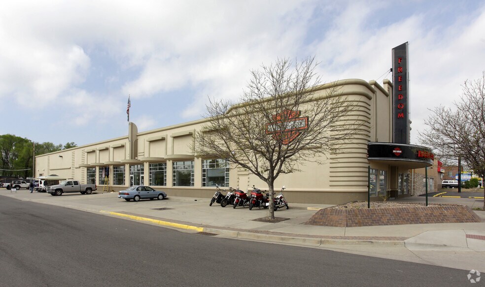 8000 W Colfax Ave, Lakewood, CO 80214 Retail For Lease