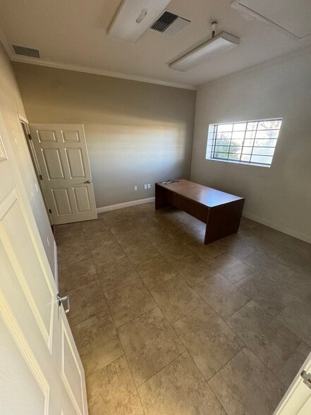 More Photos Of 190 E San Antonio Dr, King City Industrial For Sale