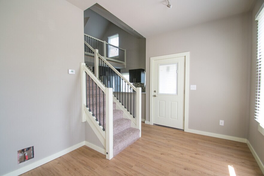 More Photos Of 1806 17th St, Boulder Apartments For Sale