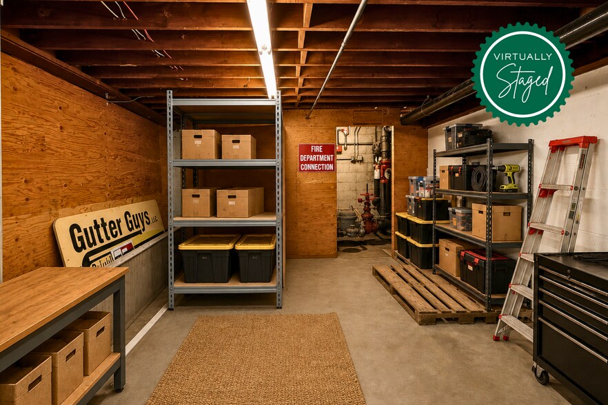 More Photos Of 20 Garland Dr, Stamford Light Distribution For Lease