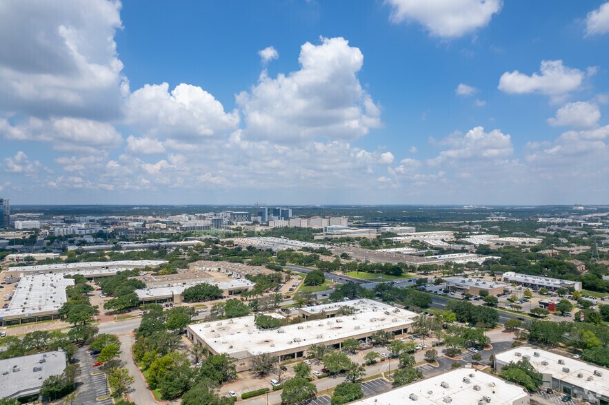 More Photos Of 2111 Braker Ln, Austin Unknown For Lease