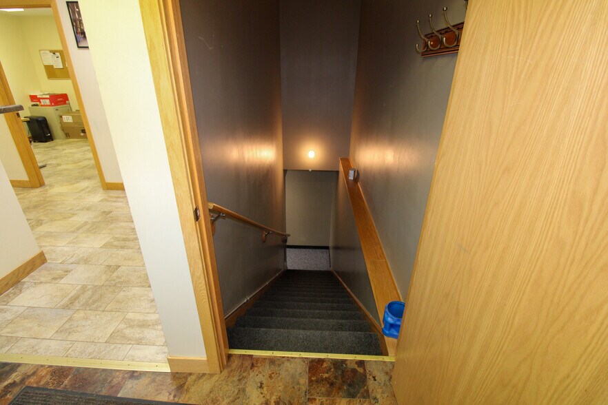More Photos Of 107 8th Ave SW, Kasson Specialty For Sale