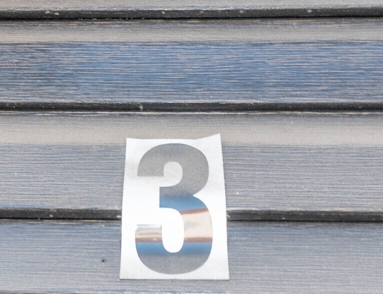 More Photos Of 3600 S Hanover St, Baltimore Storefront For Sale