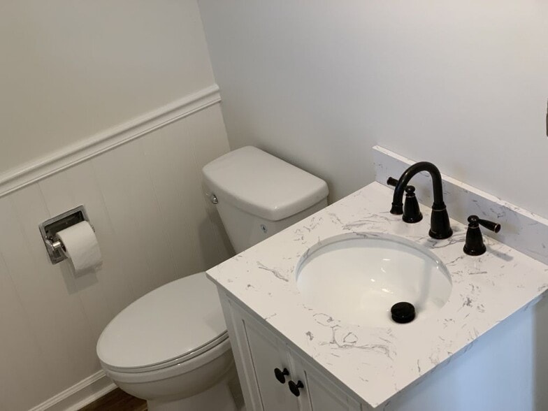 More Photos Of 23 Woodland Rd, Madison Office Residential For Lease