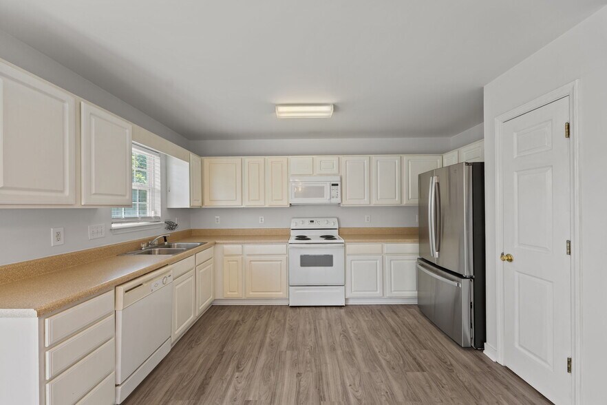 More Photos Of 701 Bob Baxter Dr, Elon Specialty For Sale