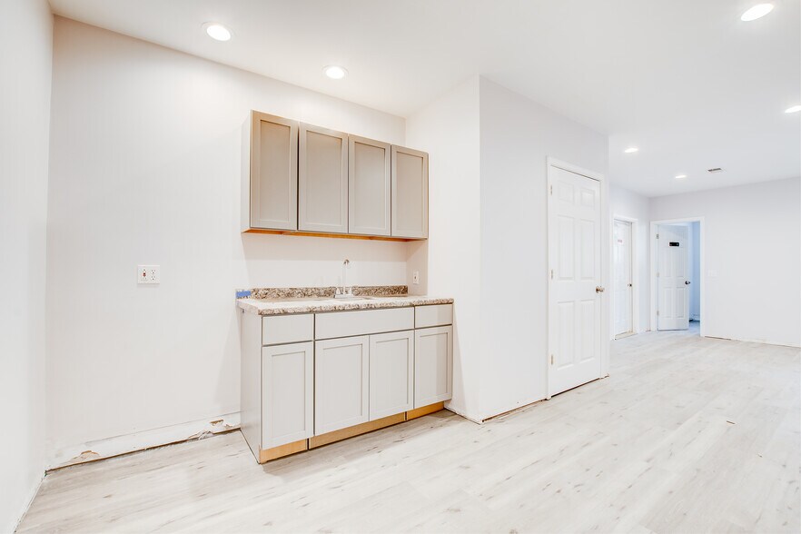 More Photos Of 1243 Tennessee Ave, Cincinnati Warehouse For Sale