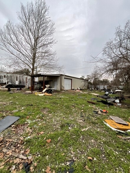 More Photos Of 609 Oak St, La Marque Warehouse For Sale
