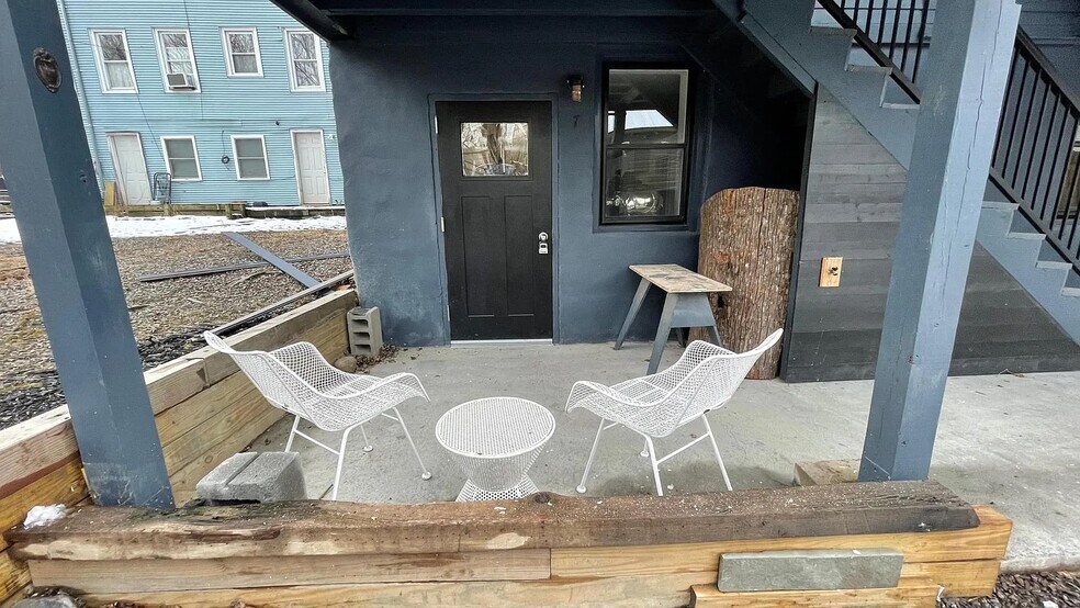 More Photos Of 514 State St, Hudson Apartments For Sale