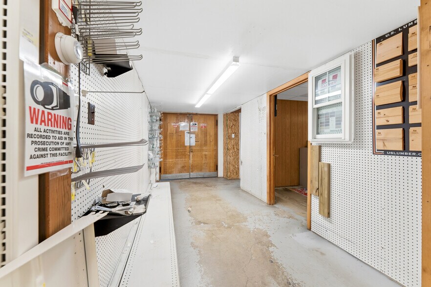 More Photos Of 534 Virginia Ave, Fairmont Freestanding For Sale