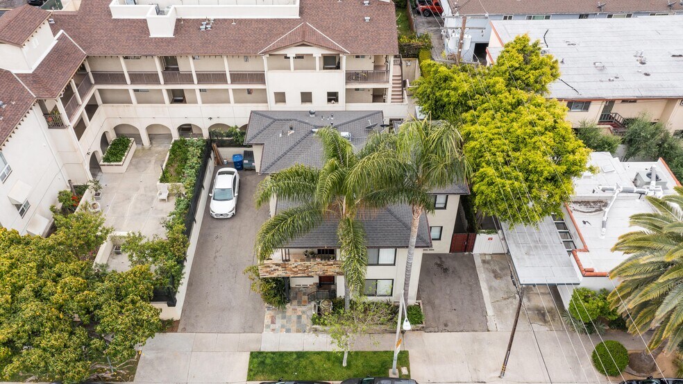More Photos Of 7154 Lexington Ave, West Hollywood Apartments For Sale
