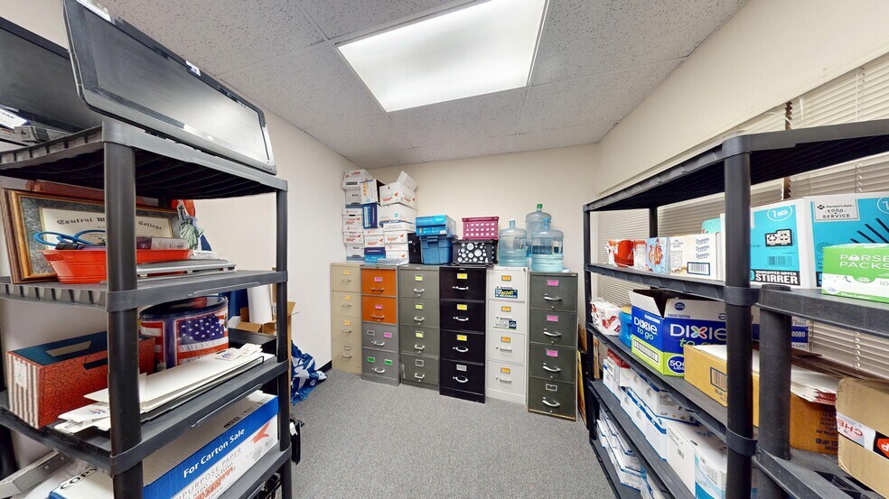 More Photos Of 324 E Washington Ave, Riverton Office For Sale