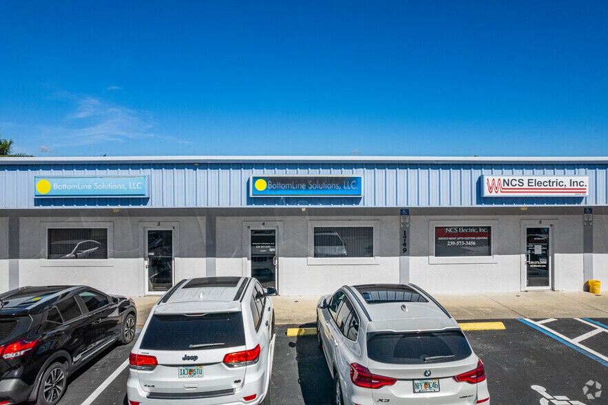 More Photos Of 1749 NE 10th Ter, Cape Coral Office For Lease