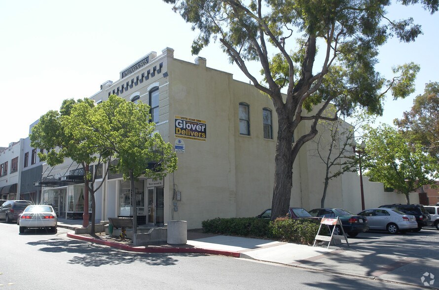 More Photos Of 615-625 W 2nd St, Antioch Storefront Retail Office For Lease