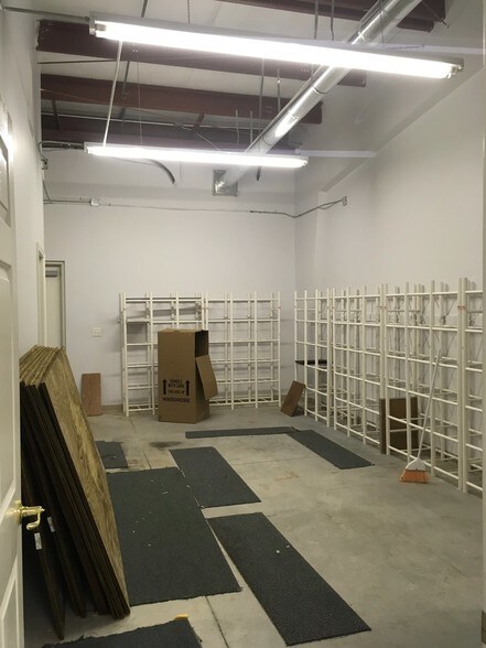 More Photos Of 100 Omalley Dr, Summerville Office For Sale