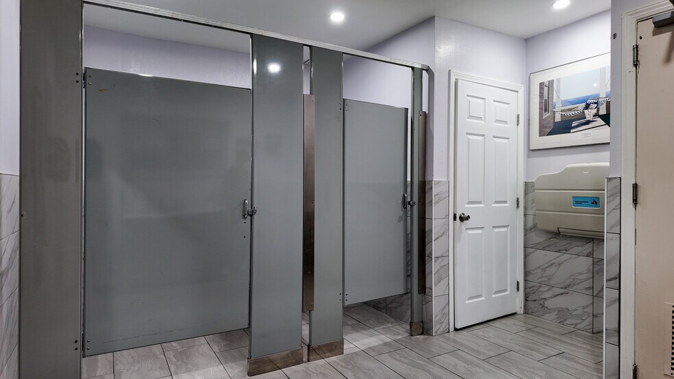 More Photos Of 11984 Santa Fe Ave, Lynwood Specialty For Sale